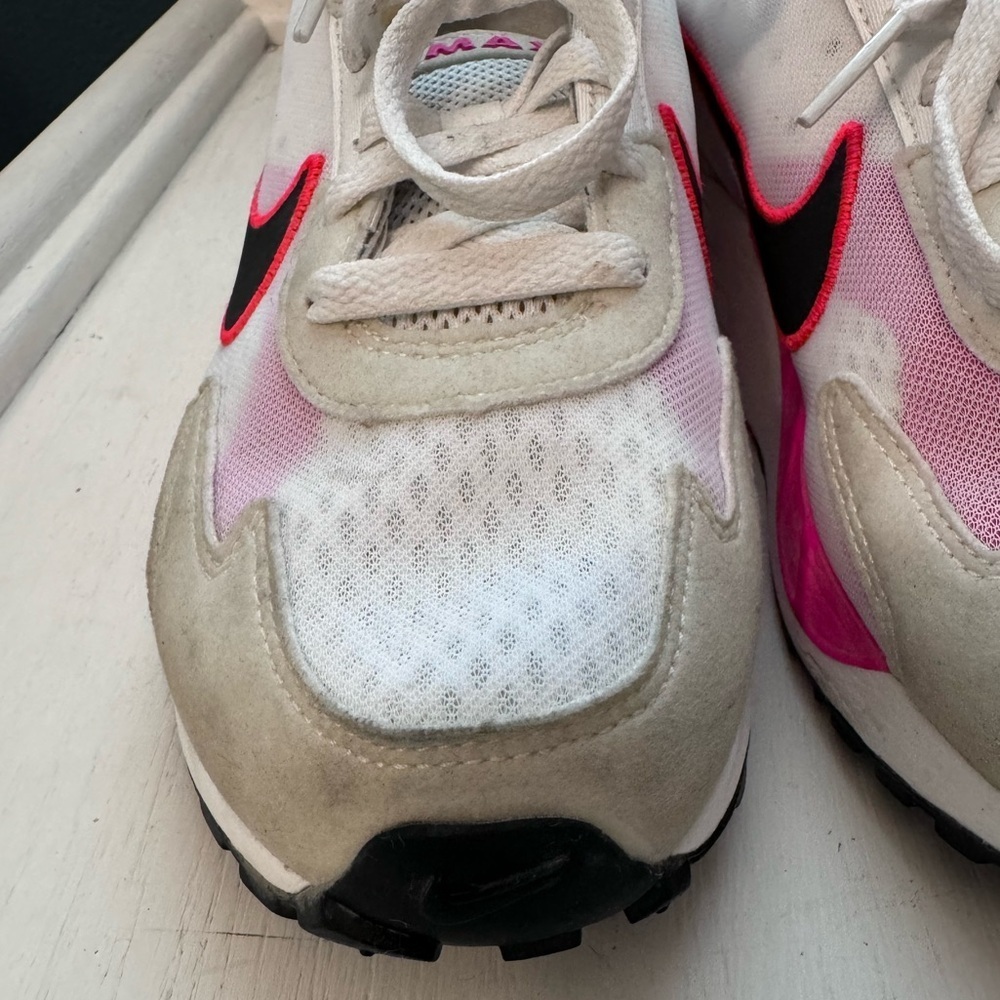 Nike Women's Air Max Solo White and Pink Sneakers - Picture 6 of 10